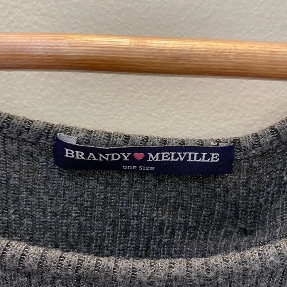 Brandy Melville grey sweater. - Picture 2 of 3